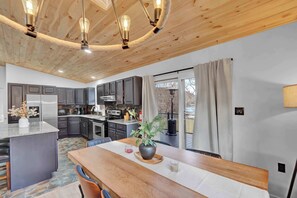 Unclassified image, 3 of 65, button