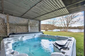 Unclassified image, 3 of 65, button