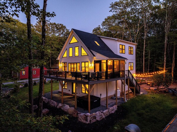 Unclassified image, 1 of 93, button