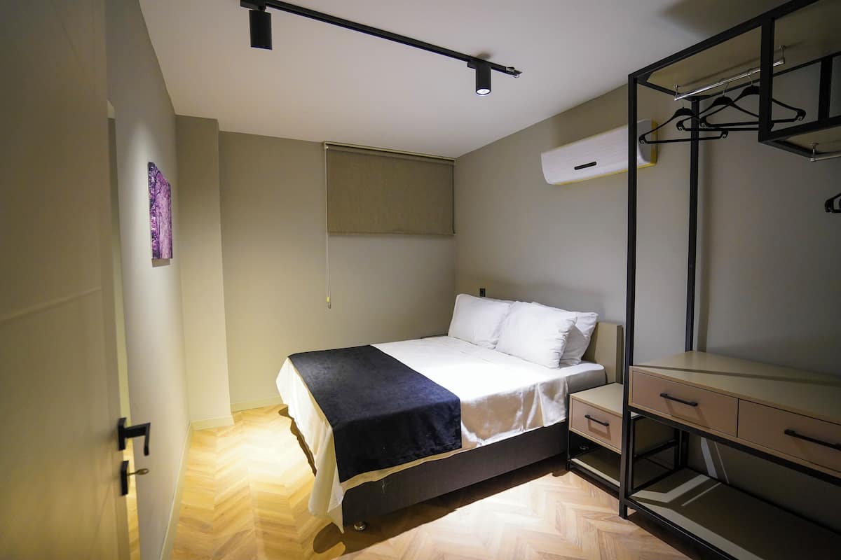 Economy Apartment, 1 Bedroom | Premium bedding, desk, laptop workspace, blackout drapes