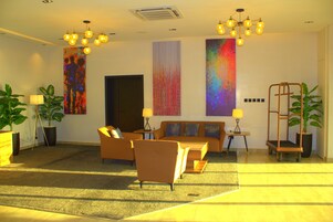 Sala de estar en el lobby