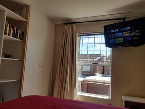 2 chambres, bureau, Wi-Fi gratuit, draps fournis