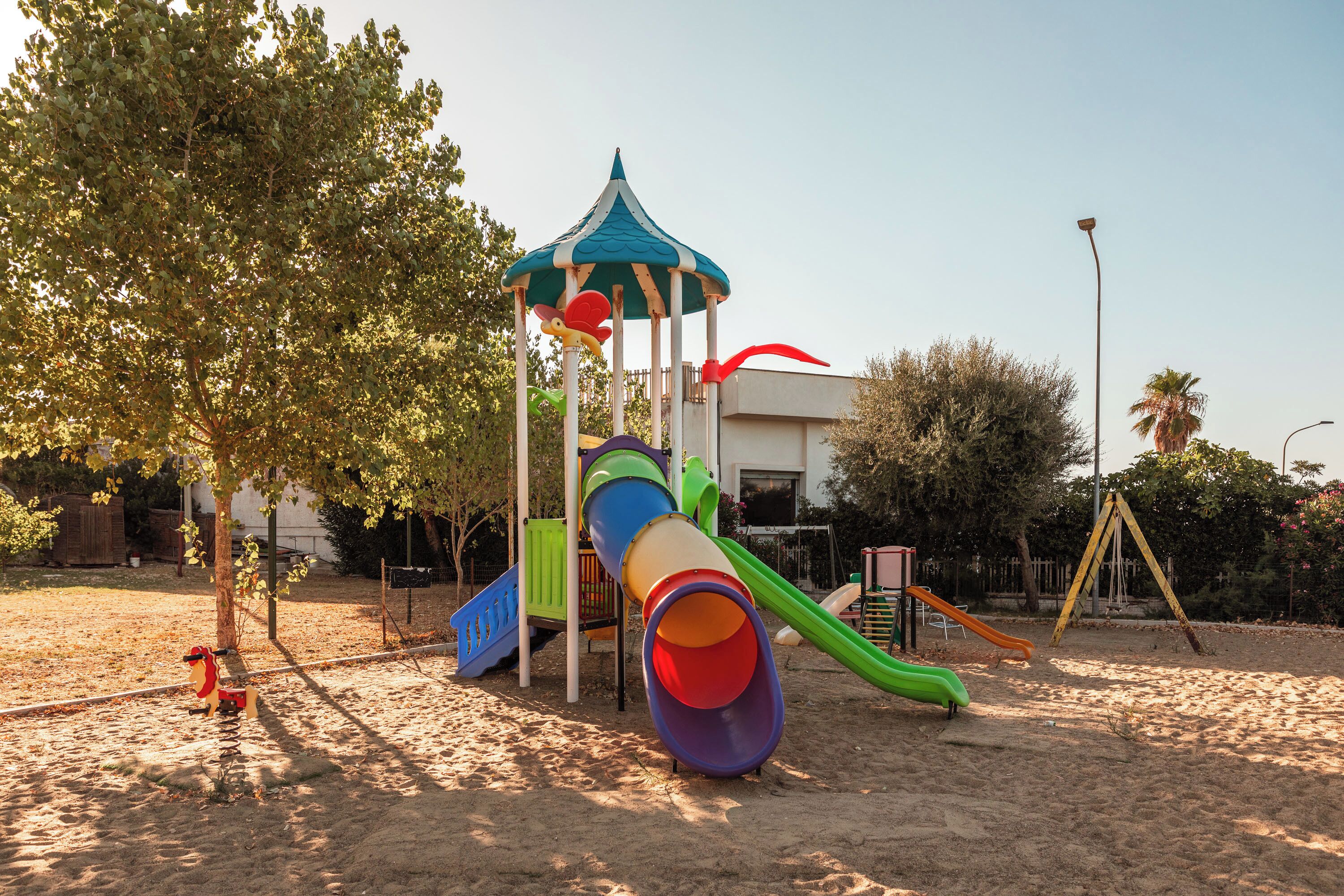 Área de juegos infantiles al aire libre