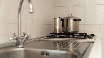 Familienbungalow, Gartenblick | Eigene Kochnische