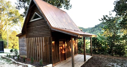 Tiny Home in the Heart of Red River Gorge