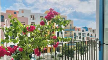 Standard Double Room, Non Smoking, Air conditioning | Blackout drapes, free WiFi, bed sheets