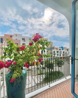 Standard Double Room, Non Smoking, Air conditioning | Blackout drapes, free WiFi, bed sheets