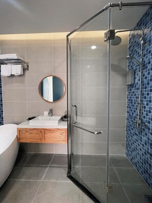 スタンダード ダブルルーム 禁煙 冷房 | バスルーム | タオル