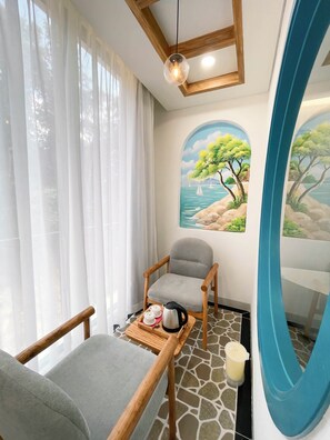 Blackout curtains, free WiFi, bed sheets - Pito Hotel - Hon Thom Phu Quoc (Phu Quoc)