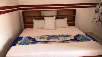 Classic Double Room, Balcony, Mountain View | Iron/ironing board, free WiFi