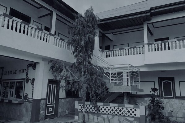 บริเวณภา  ยนอก