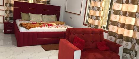 Twin Room, Balcony, Mountain View | Iron/ironing board, free WiFi