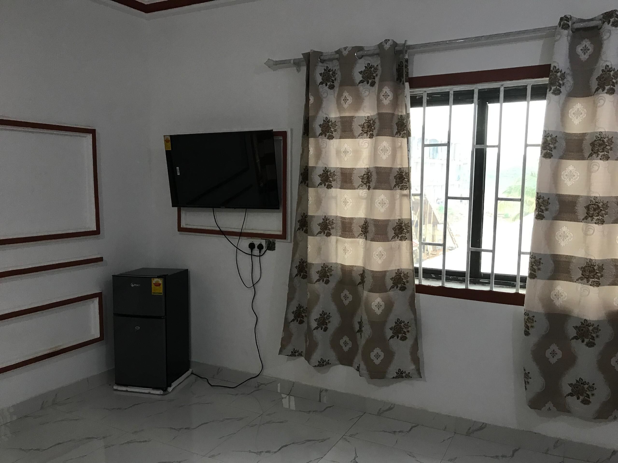Twin Room, Balcony, Mountain View | Iron/ironing board, free WiFi