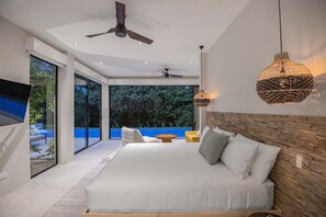 5 bedrooms, iron/ironing board, free WiFi, bed sheets - Luxury Gated Community I Daily House Keeping I Private Pool (Reserva de Golf, Hacienda Pinilla)
