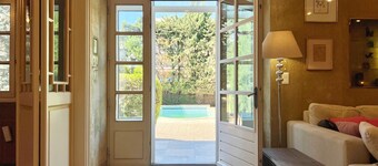 Bourgeois House – 15 Guests | Pool | City Center | Garden | 6 Bedrooms | A/C