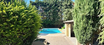 Bourgeois House – 15 Guests | Pool | City Center | Garden | 6 Bedrooms | A/C