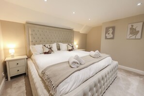 4 chambres, fer et planche à repasser, Wi-Fi gratuit, draps fournis
