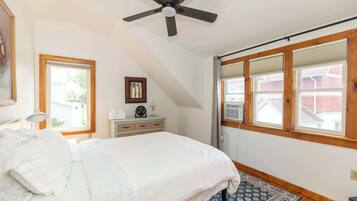 Iron/ironing board, travel cot, WiFi, bed sheets