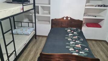 3 Schlafzimmer, Bügeleisen/Bügelbrett, WLAN, Bettwäsche