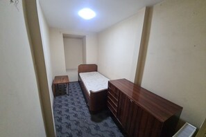 3 slaapkamers, een strijkplank/strijkijzer, wifi, beddengoed