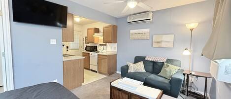 1 bedroom, internet, bed sheets