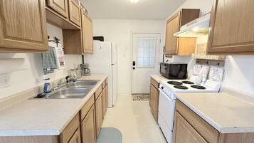 Mikroaaltouuni, uuni, astianpesukone