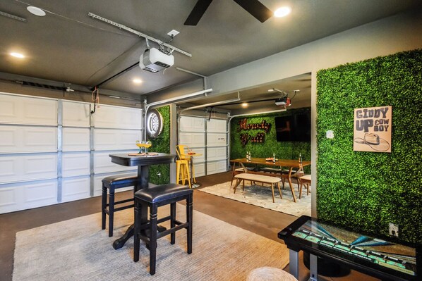 غرفة الألعاب