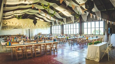 Rural retreat, large house sleeps 17+ set in stunning countryside amazing views