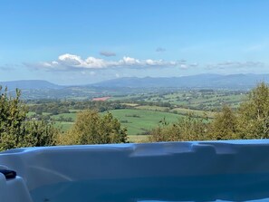 مغطس سبا خارجي