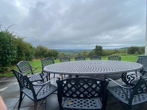 Outdoor dining -   Large Countryside House sleeps 17 stunning views ,hot tub and Games Rm (Chepstow)
