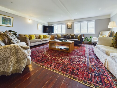   Large Countryside House sleeps 17 stunning views ,hot tub and Games Rm