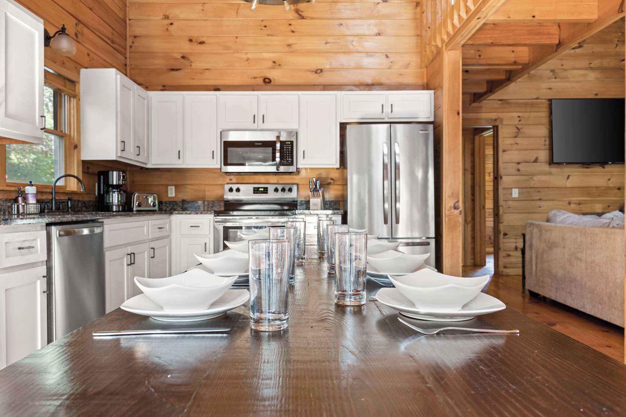 冰箱、微波炉、烤箱、炉灶