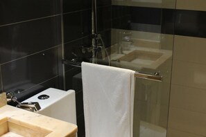 Kamar Double Comfort, pemandangan kota | Brankas dan Wi-Fi gratis