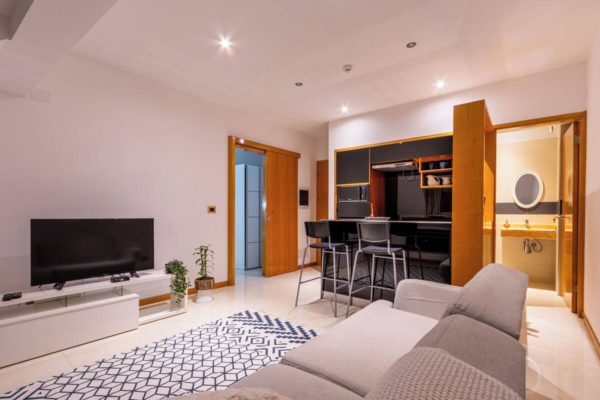 Family Studio Suite, City View | In-room safe, free WiFi