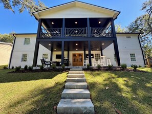 Exterior - Welcome to Crimson Quarters - Half a mile from Bryant-Denny Stadium! (Tuscaloosa)