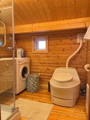 Baita familiare, vista oceano | Bagno | Doccia, asciugacapelli, asciugamani, sapone