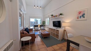 Smart TV, ping pong, books