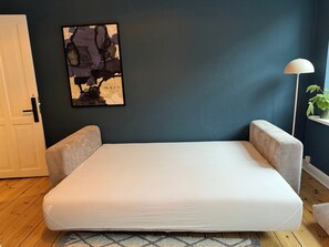 1 soverom, strykejern/-brett, wi-fi og sengetøy