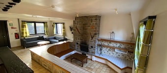 "Gîte du sanglier" sleeps 1 to 24.
