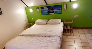 8 Schlafzimmer, Bügeleisen/Bügelbrett, kostenloses WLAN