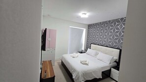 1 quarto, ferros/tábuas de passar roupa, acesso à internet