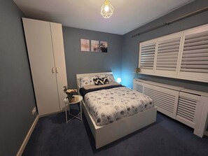 1 bedroom, Internet, bed sheets