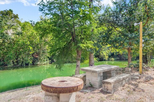 Guadalupe Bend Hideaway For 5