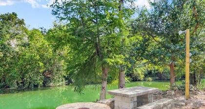 Guadalupe Bend Hideaway For 5