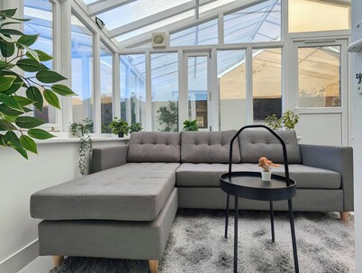 Welcome to your perfect Liverpool getaway! Located on Marmaduke Street, this spacious 5-bedroom home offers comfort, style, and convenience. Enjoy two full bathrooms, a modern fully equipped kitchen, a bright and airy living/dining area, and a peacef