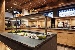 Breakfast, lunch and dinner served - Hotel Restaurant Die Krone (Immenstadt im Allgaeu)