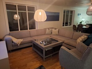 Living area - Welcoming to 3-bedroom apartment close to the Airport and Trondheim city (Trøndelag)
