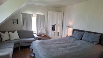 3 quartos, ferros/tábuas de passar roupa, Wi-Fi, roupa de cama