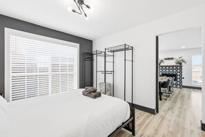 5 makuuhuonetta, silitysrauta/-lauta, Wi-Fi, vuodevaatteet