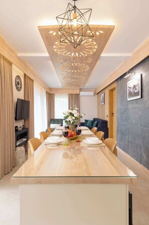 تناول الطعام